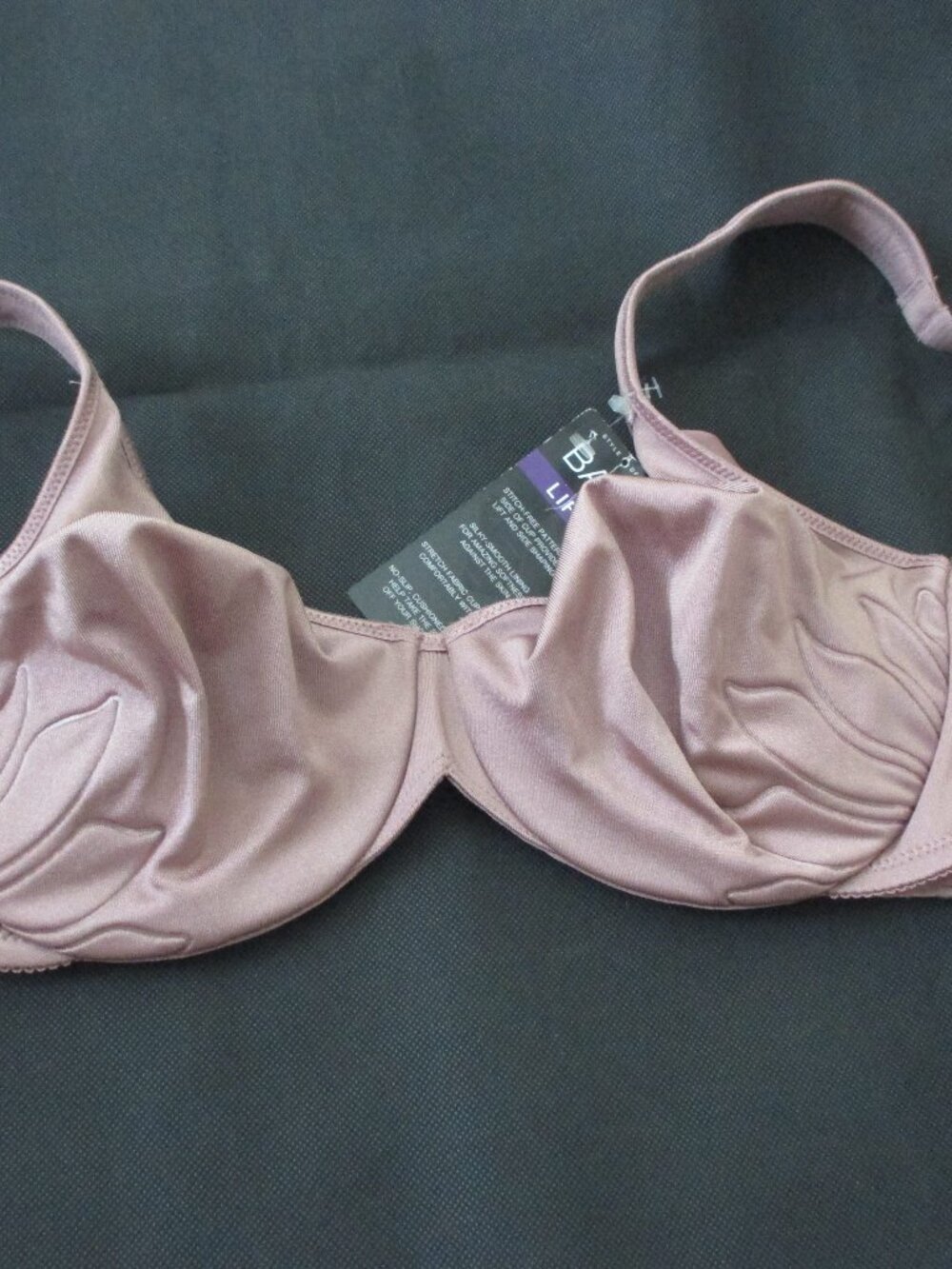 NWT - Bali  Lift Bra - Underwire - sz 38C - MSRP $44.00 - style #3353